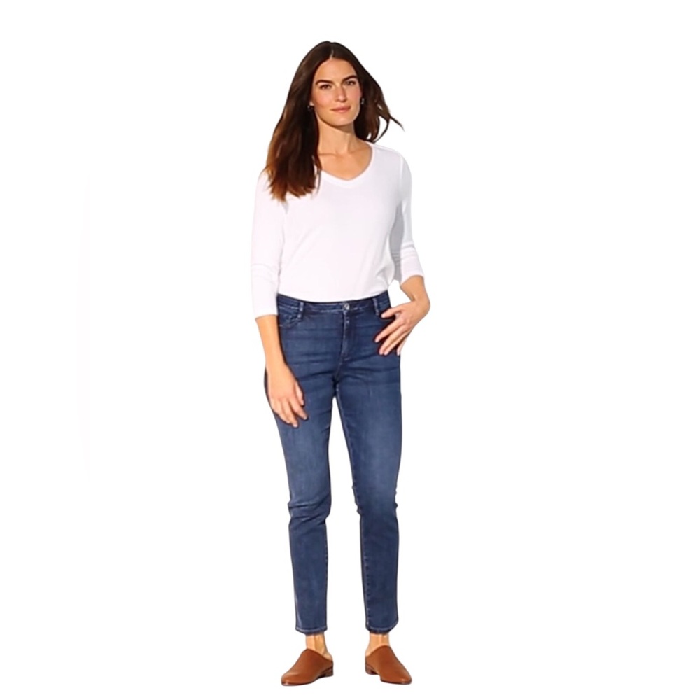 NWT J.JILL Curvy Fit Slim Leg Neptune Wash Jeans size 14 Tall Classic comfy
